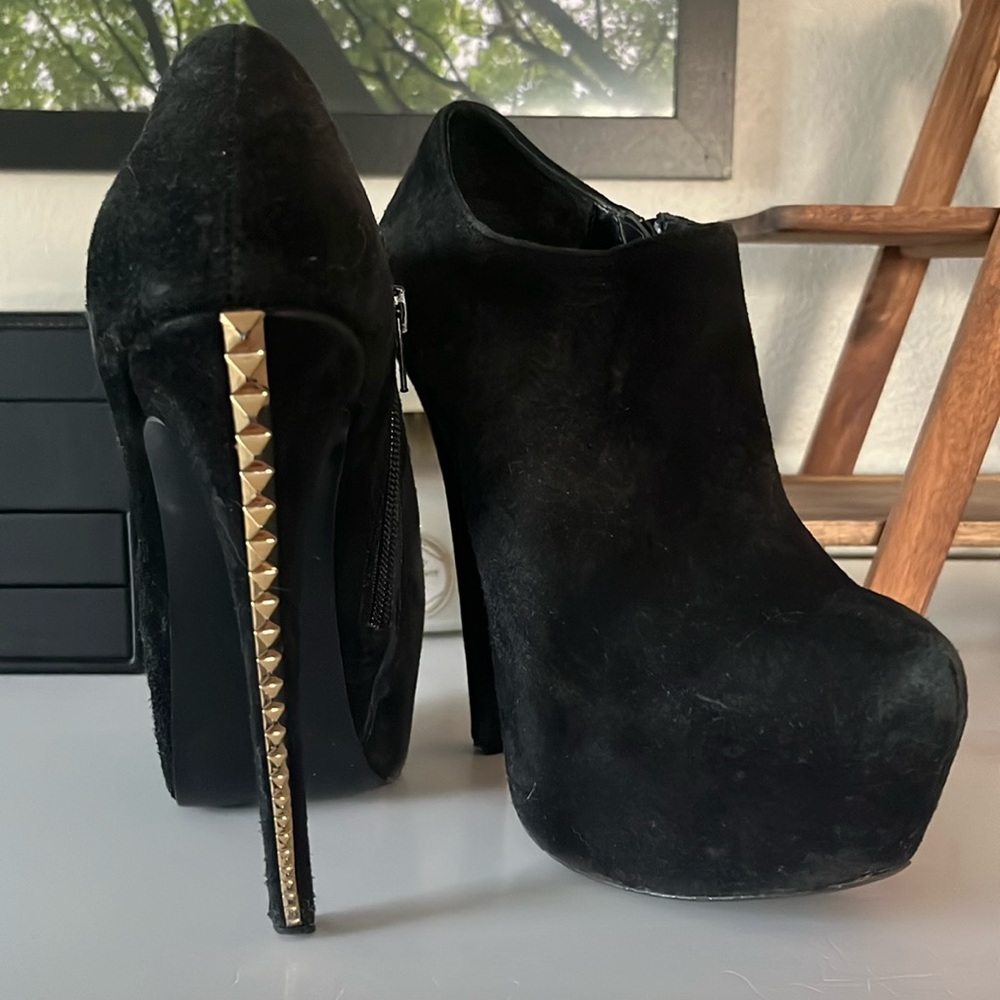Steven madden booties